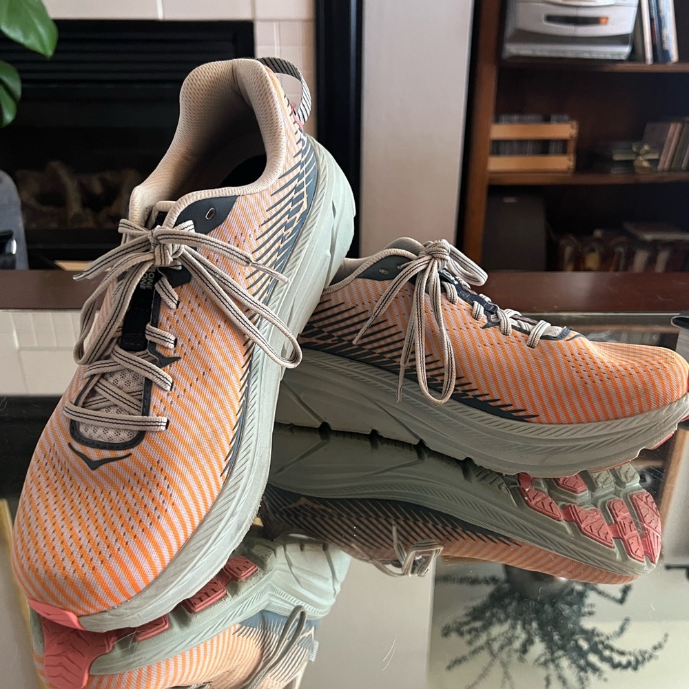 Hoka - One One Rincon 2  Women’s 10 - Multi color EUC!!!